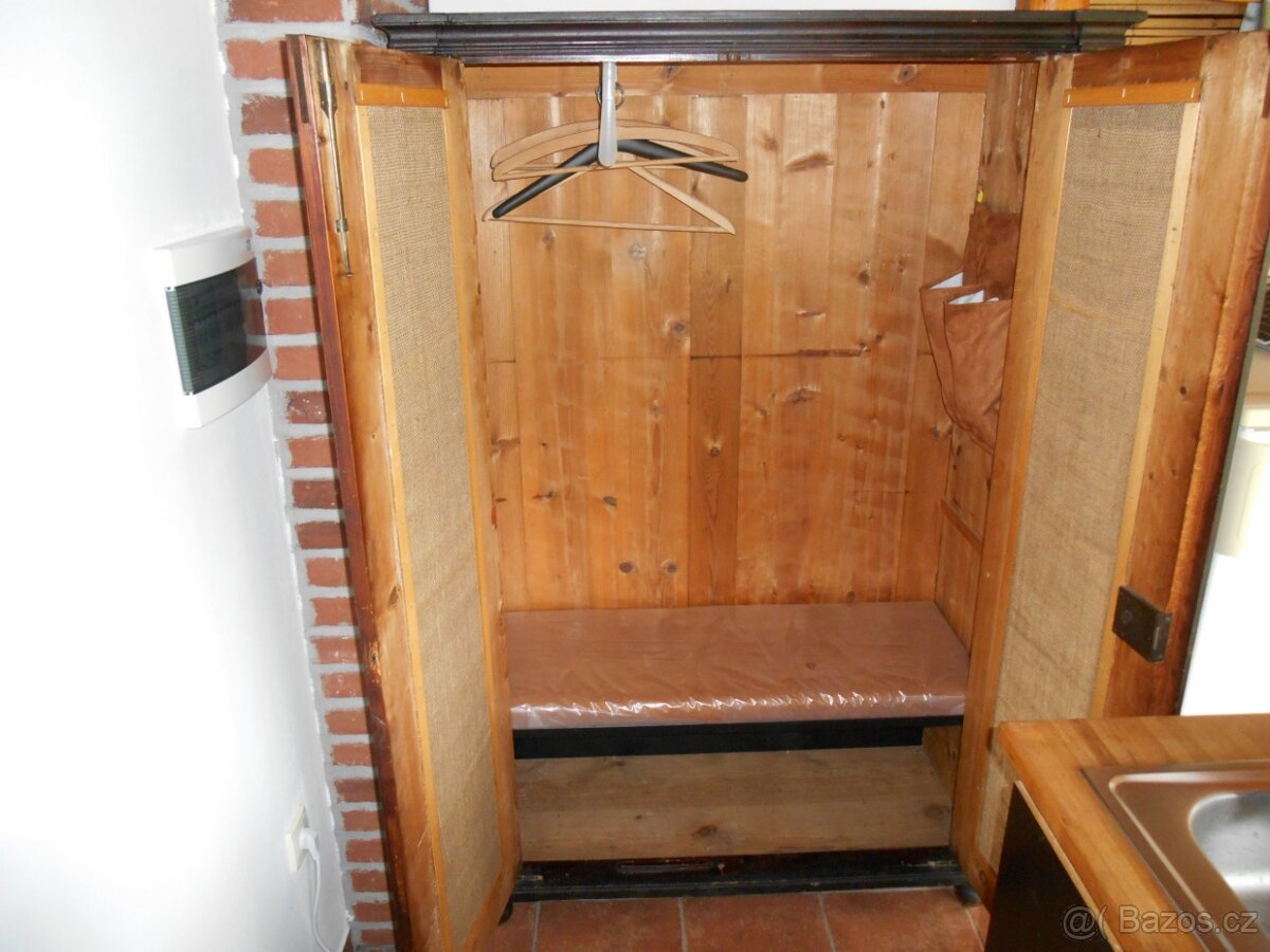 Starožitná skříň na chalupu - 3