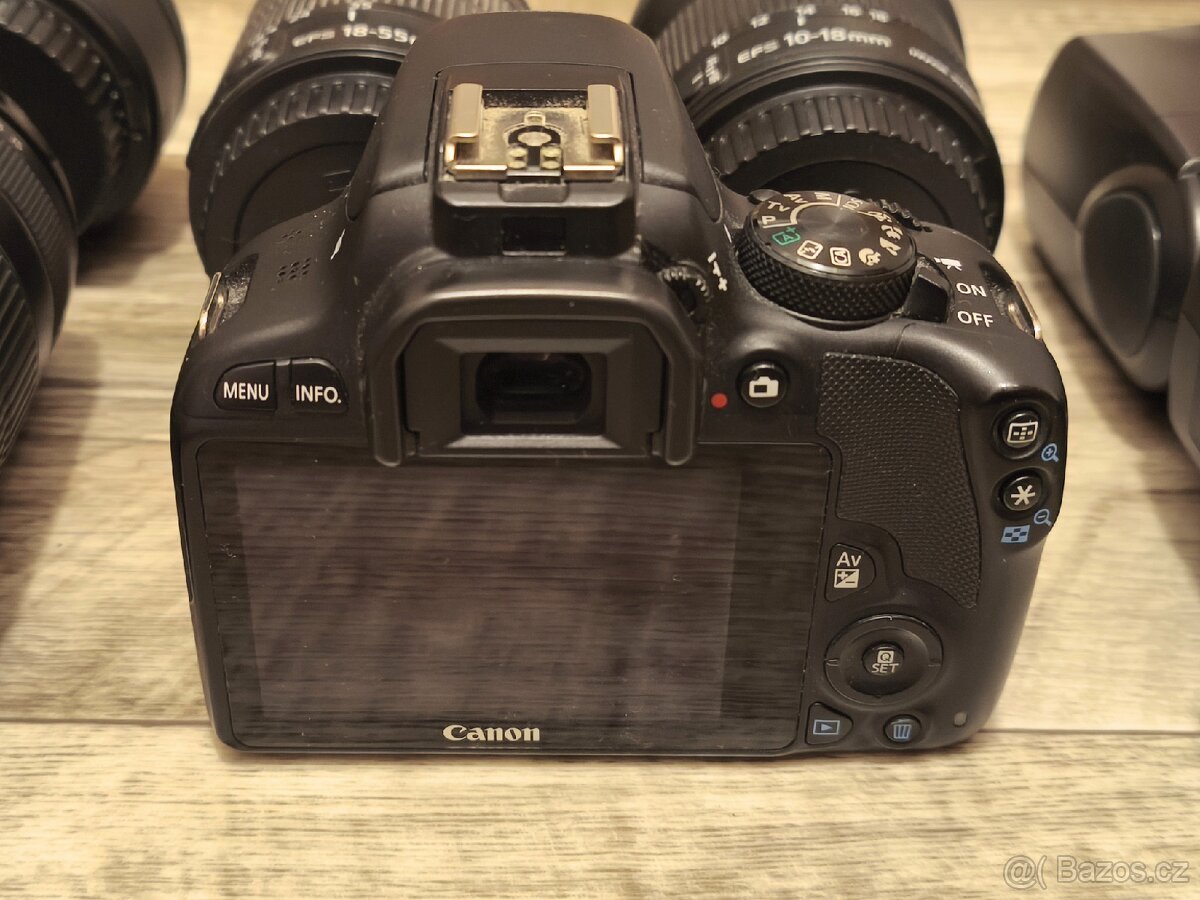 Canon EOS 100D + 4× objektiv + blesk Godox (11k snímků) - 3