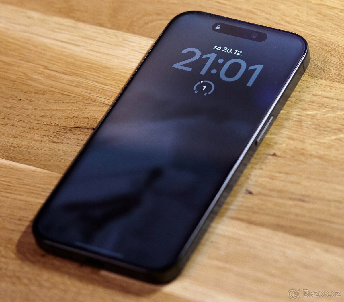 Apple iPhone 15 Pro, 256GB, černý titan - 3