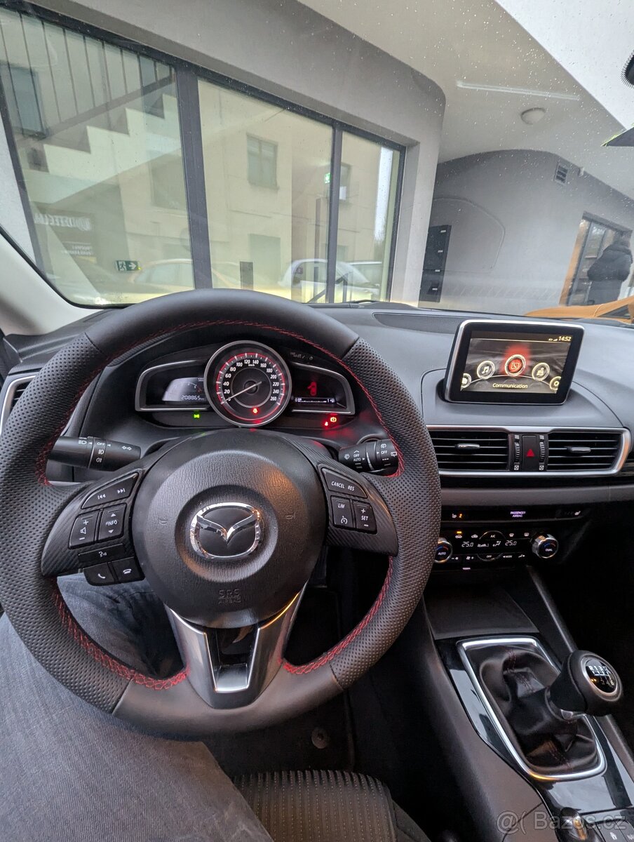 Mazda 3 2.2 D, 6MT, 2014 – pravidelný servis, spolehlivá - 3
