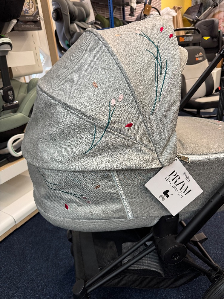 Cybex Priam 2021 Koi - Podvozek Matt Black 2v1 - 3