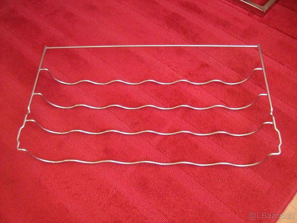 POLICE NA LÁHVE DO CHLADNIČKY - 3