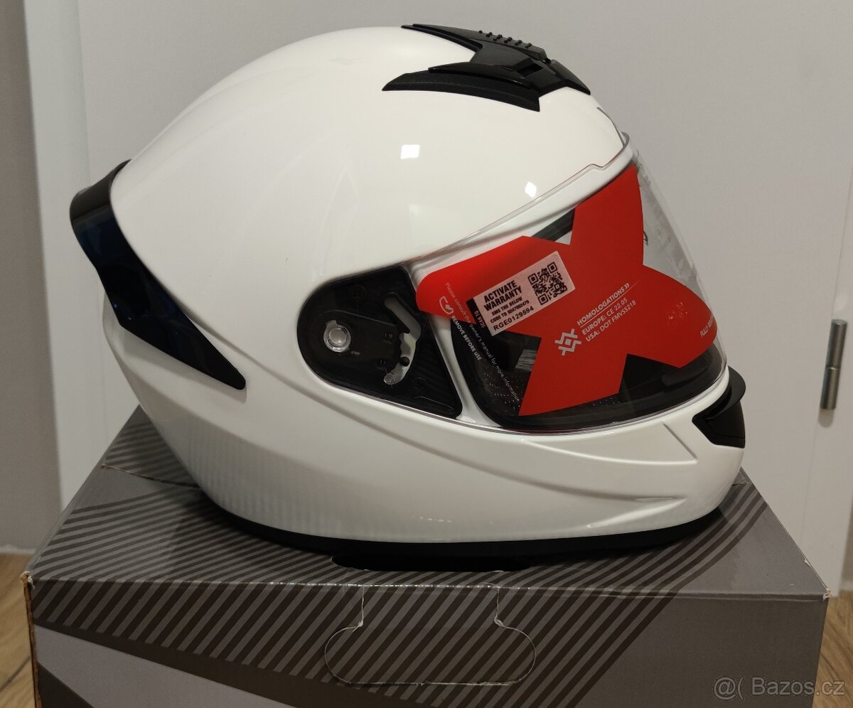 AXOR INTEGRÁLNÍ PŘILBA RAGE- BÍLÁ LESK - 3