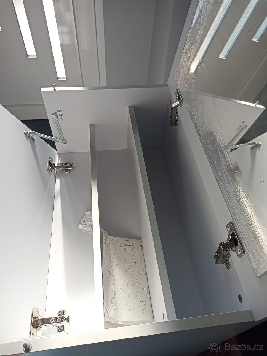 Nová kosmetická skříňka - 3