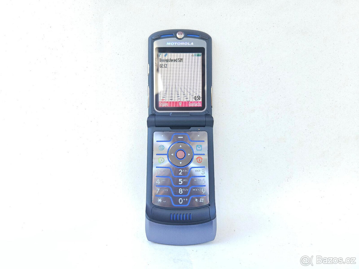 MOTOROLA RAZR V3i - NOVÝ - GSM - SBĚRATELSKÁ RARITA RETRO - 3