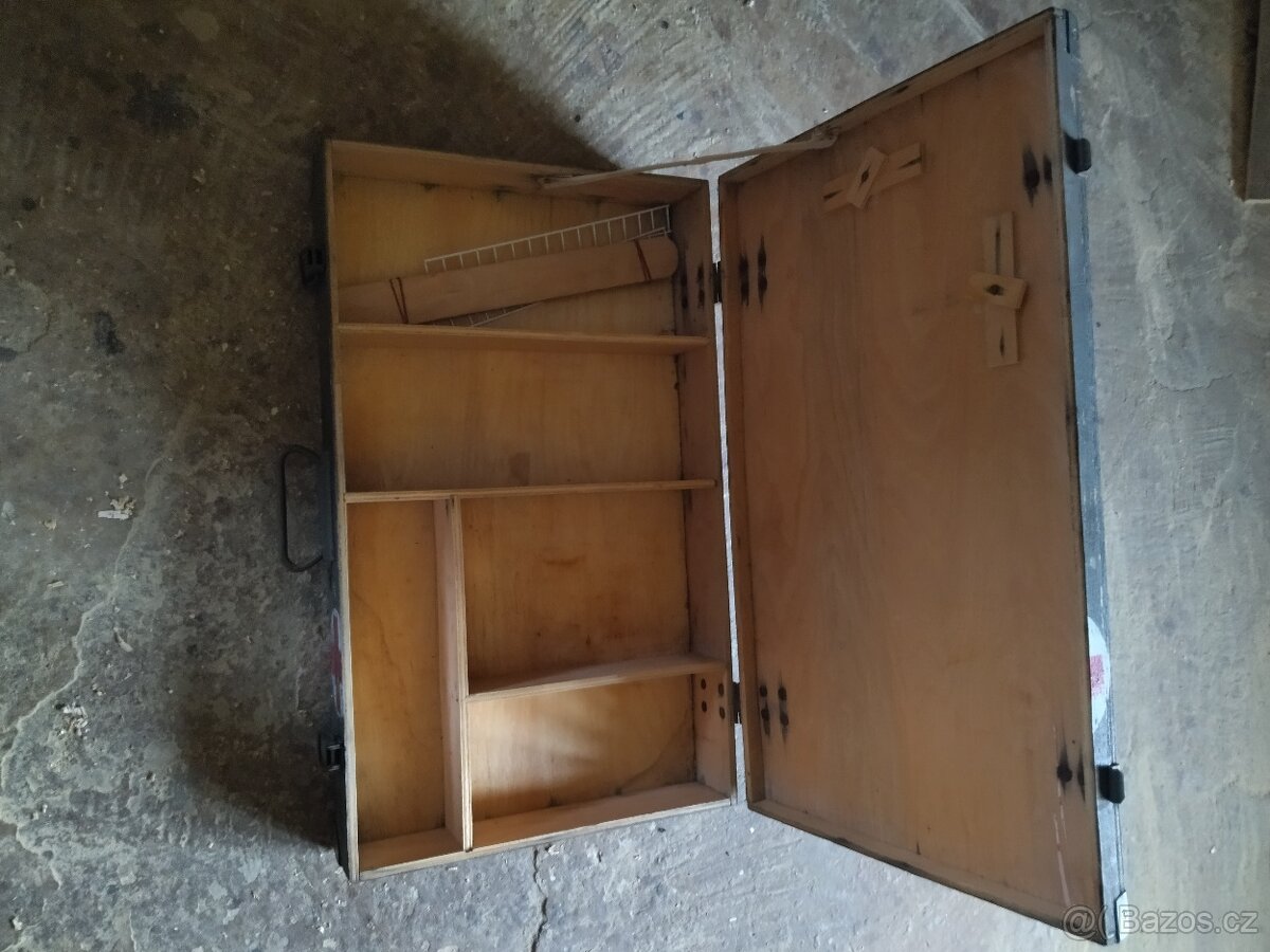 VOJENSKY KUFR - CERVENY KRIZ - 3