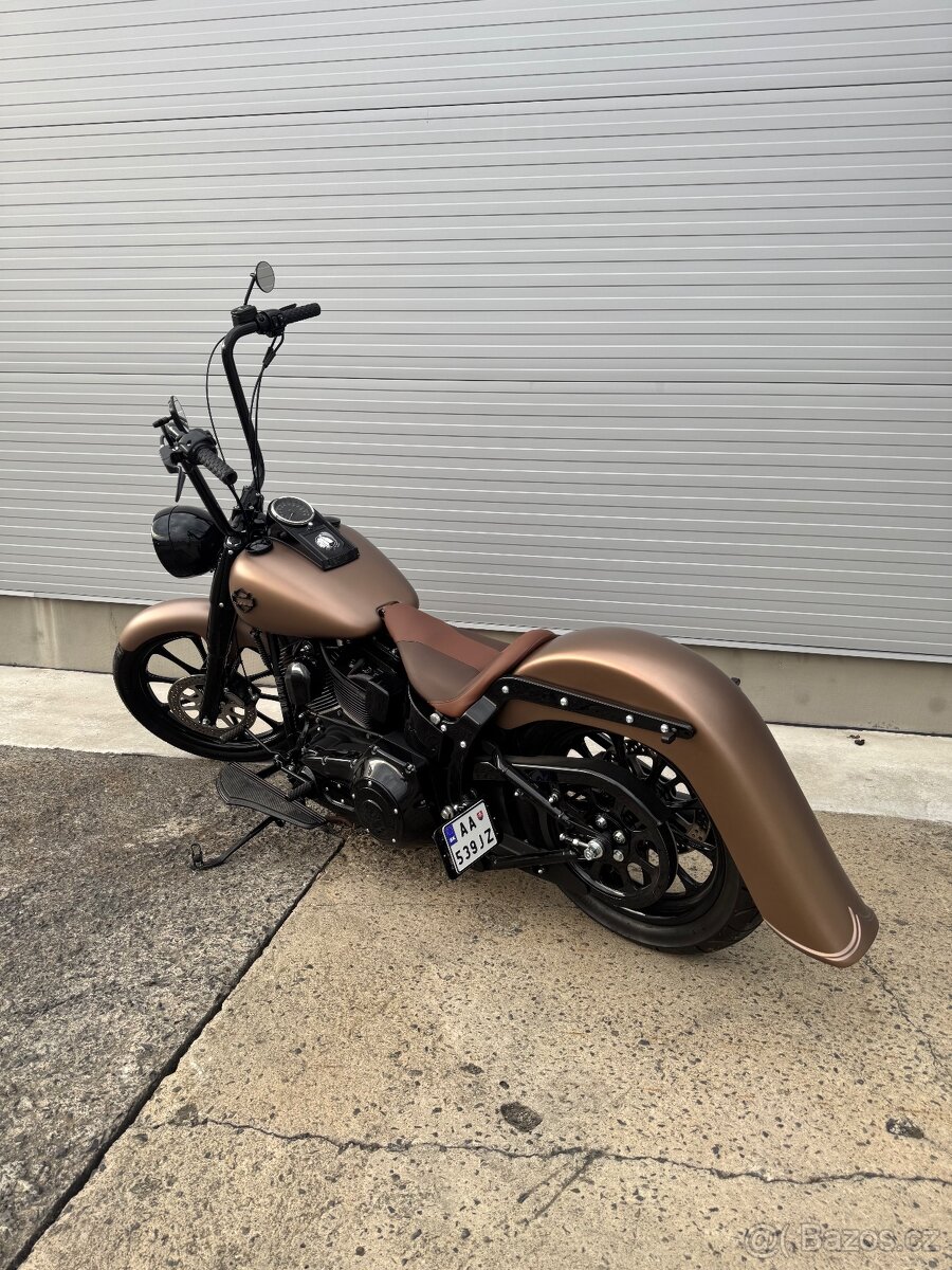 Harley Davidson Softail Heritage 1450 - Custom Chicano - 3