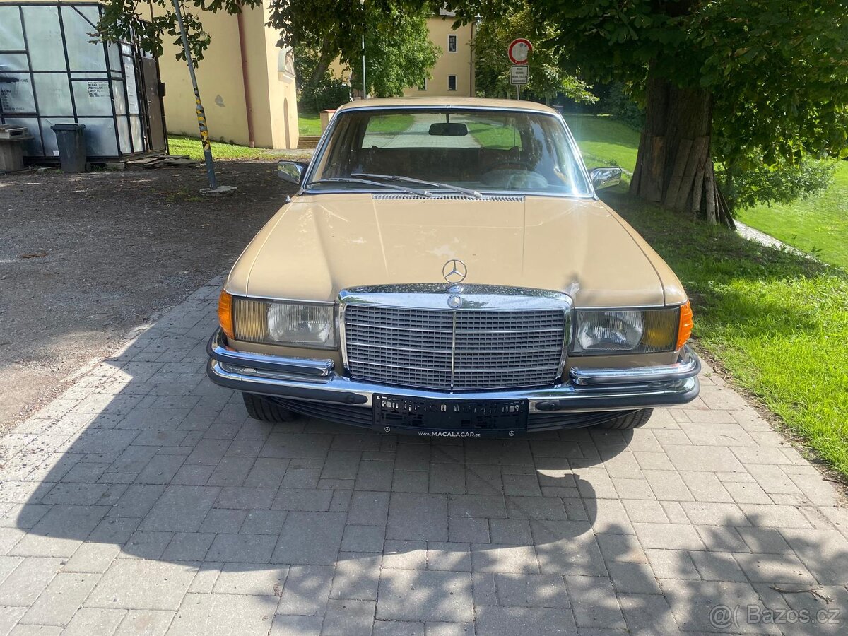Mercedes-Benz 450, 116 SE - 3