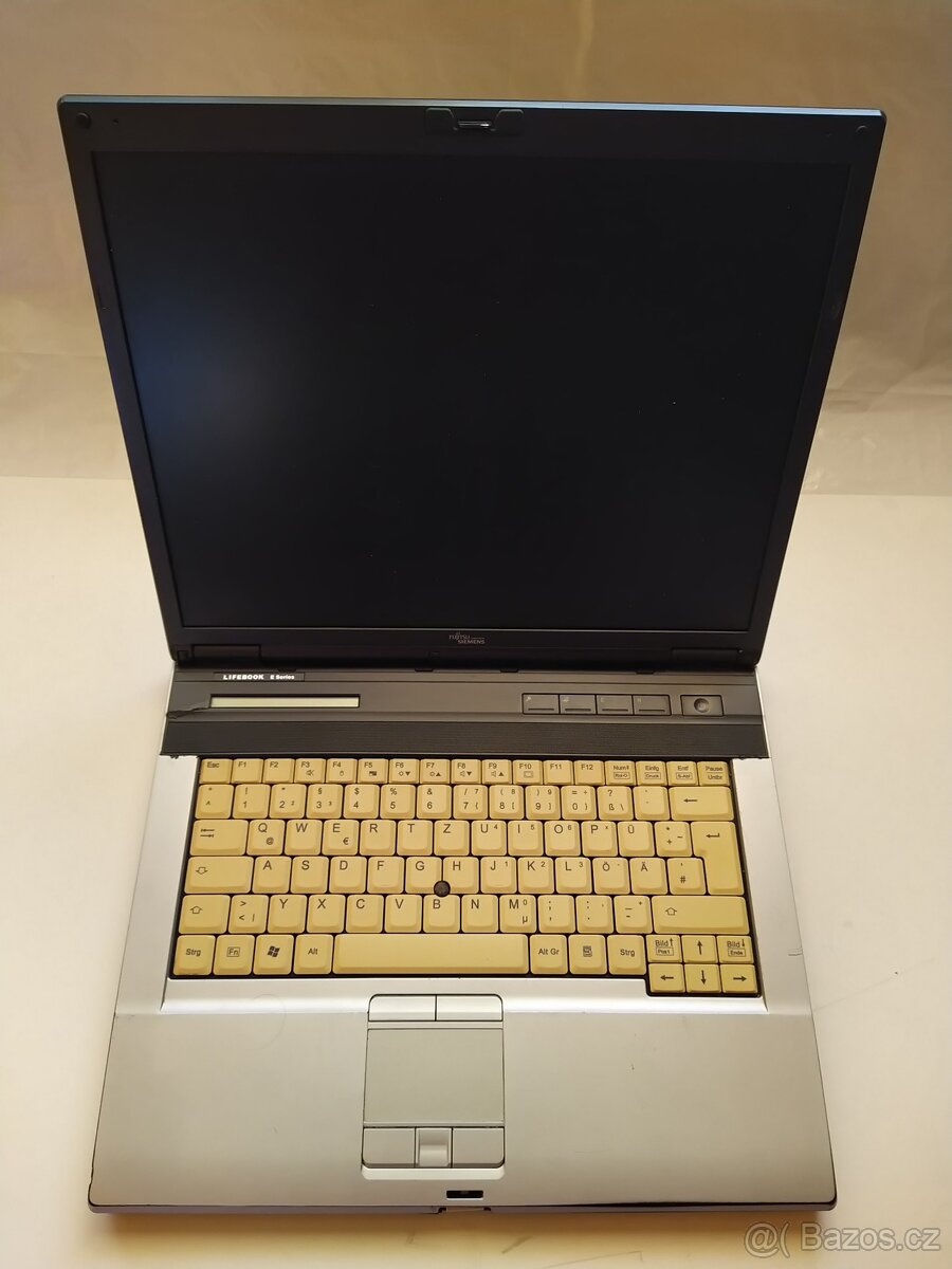 Fujitsu Siemens LifeBook E8310 - 3