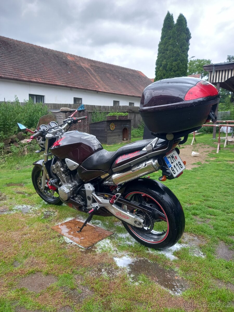 Honda Hornet 900 - 3