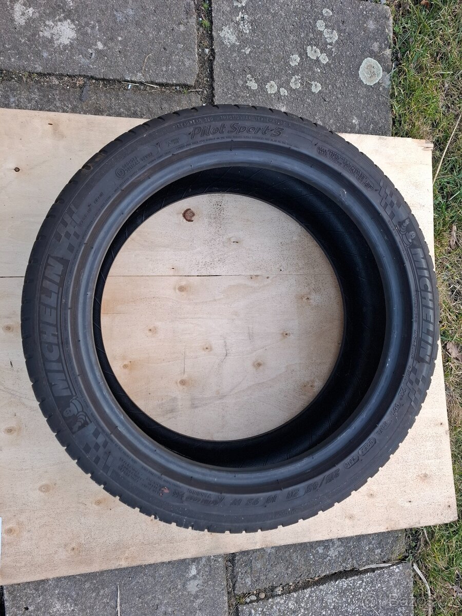 Pneu 215/45 R18 MICHELIN - 3