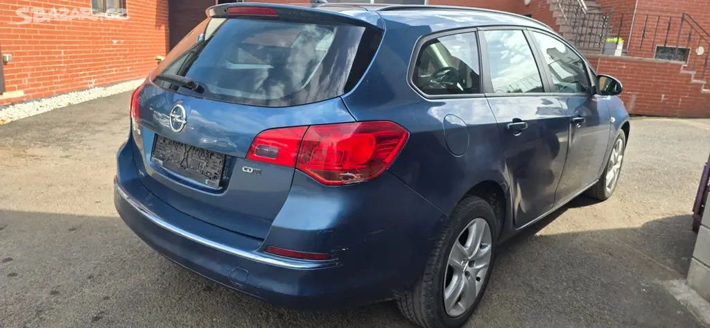 Opel Astra J CDTi - 3