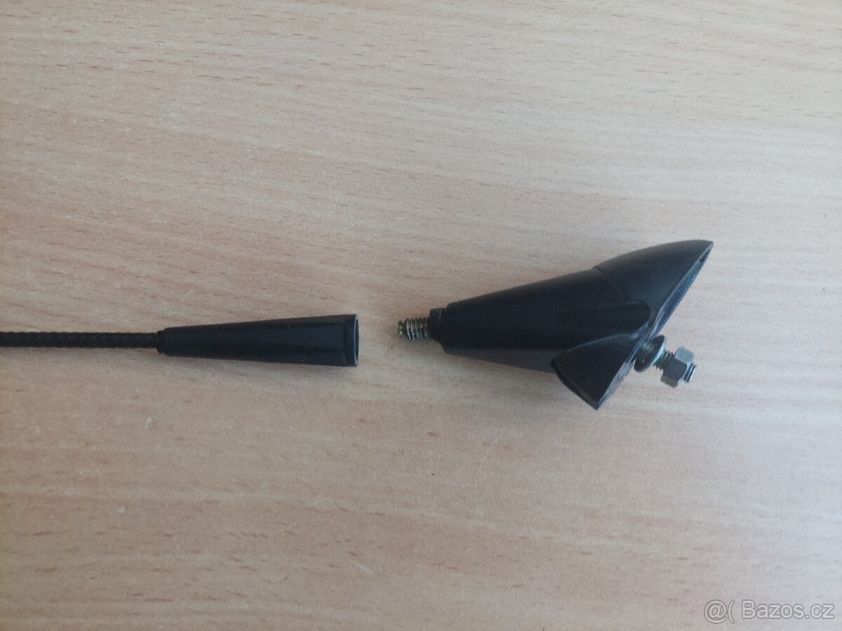 Střešní anténa na auto - 3
