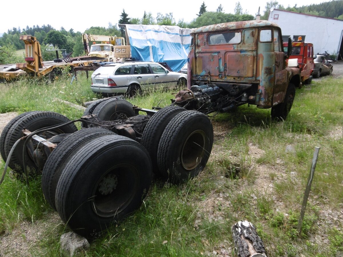 Tatra 148 - 3