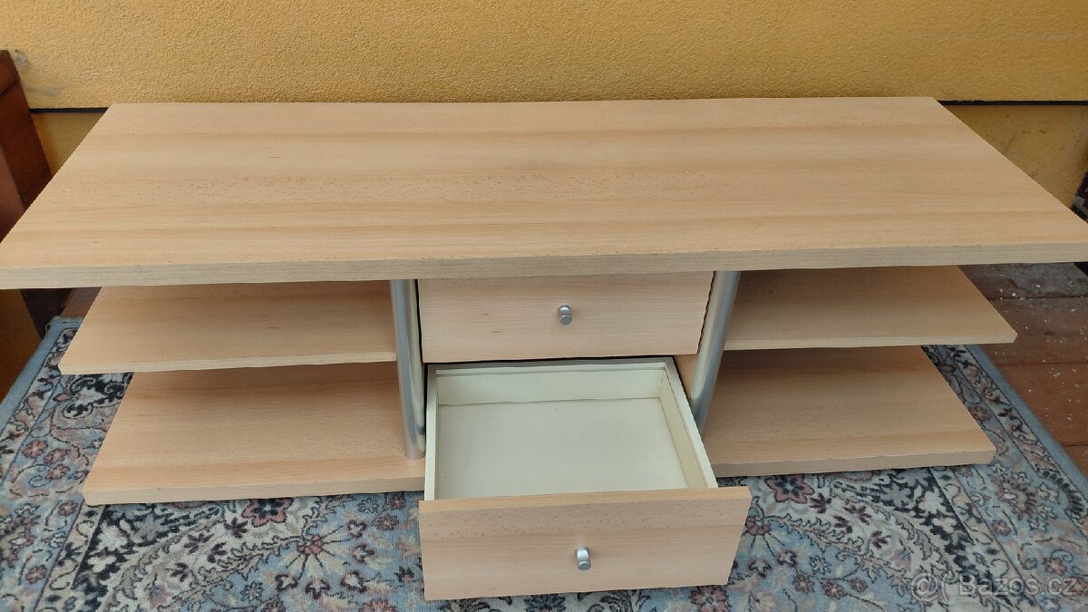 Tv stolek - 3