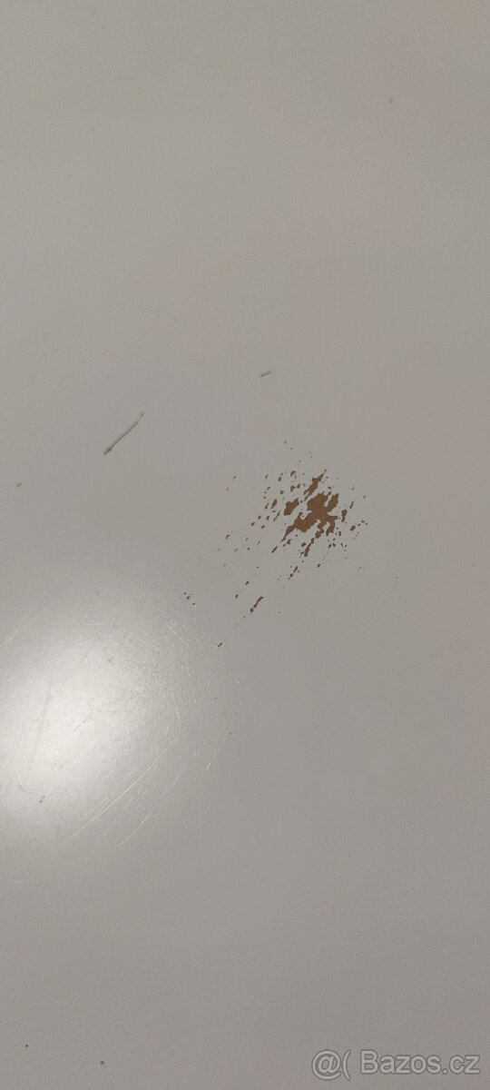 Psací stůl IKEA MICKE - 3