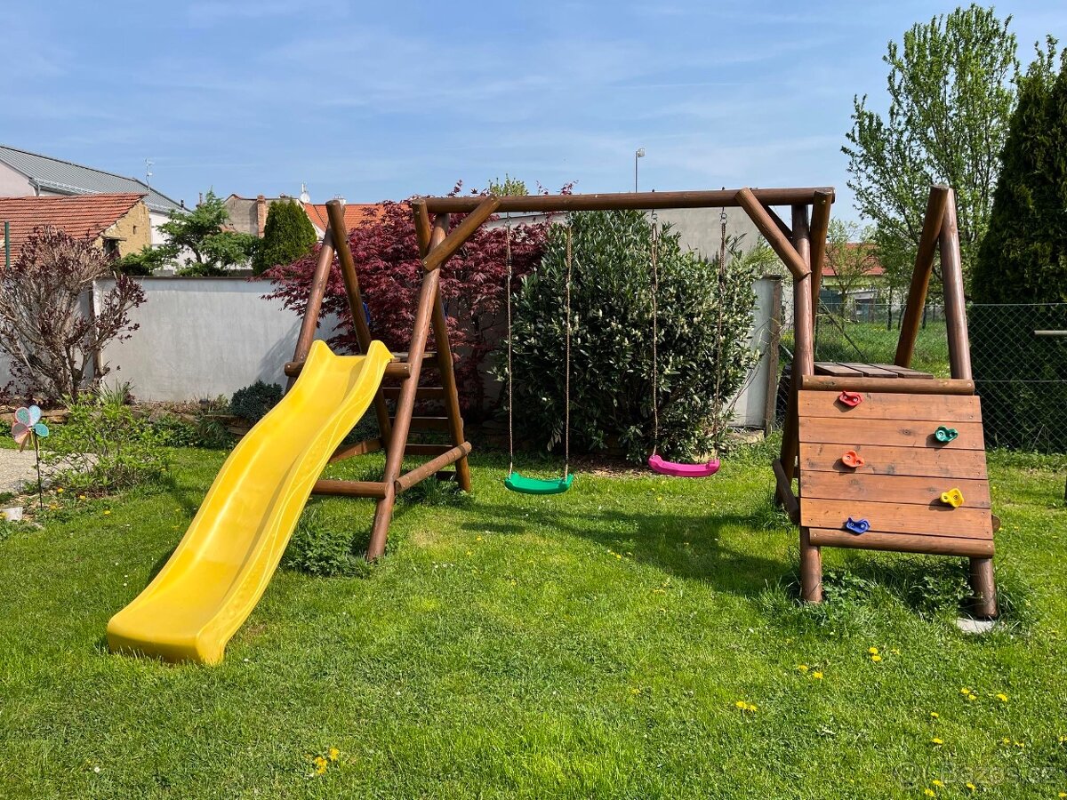Dětské hřiště se skluzavkou - 3
