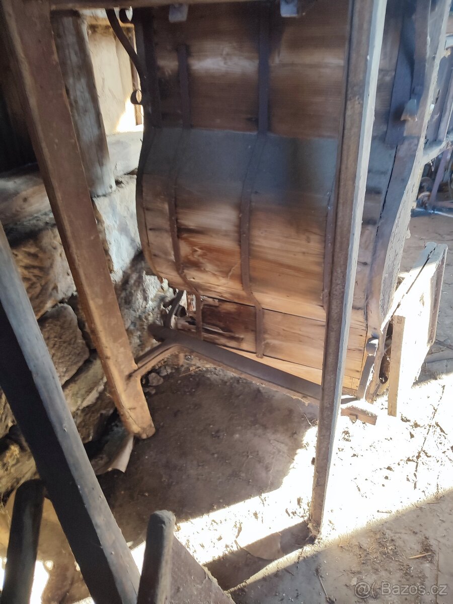 historické starožitné sáně - 3