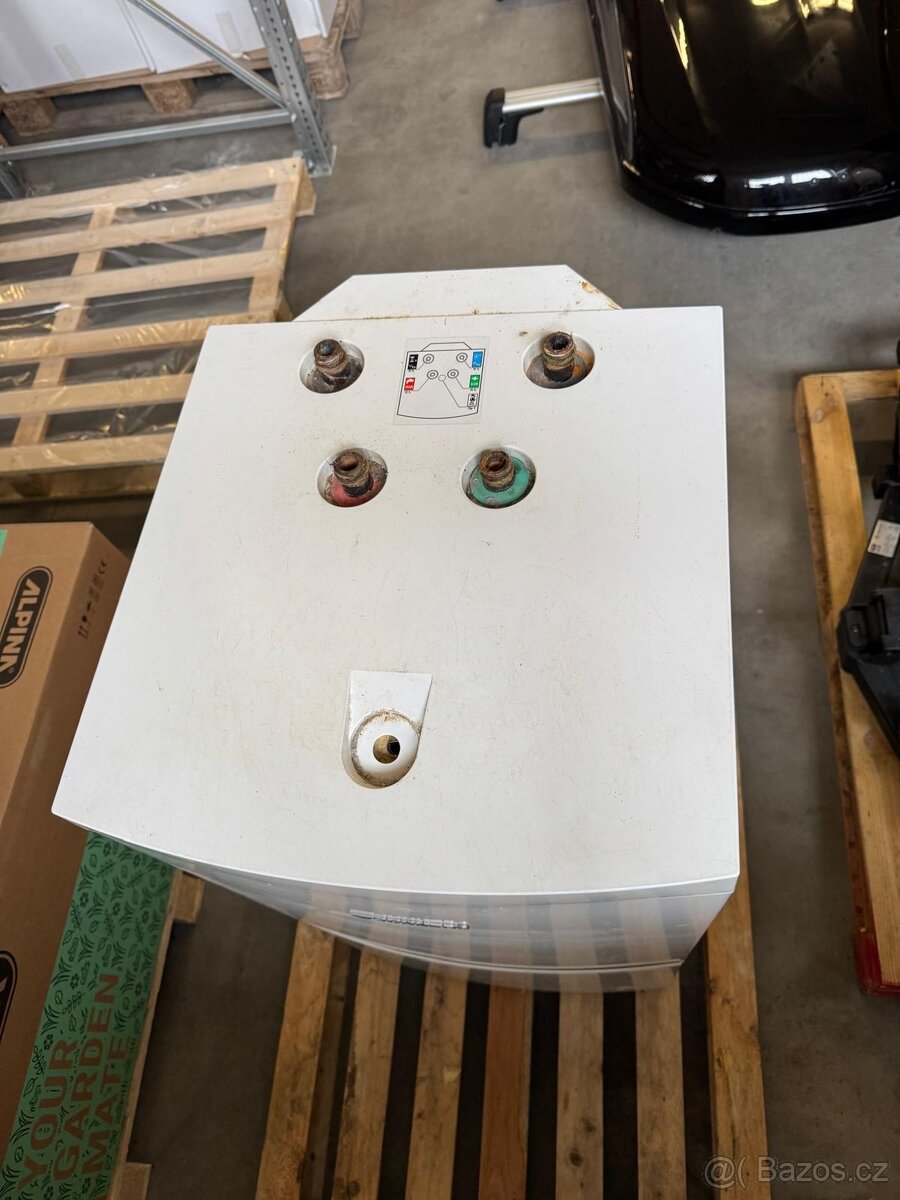 Nepřímo ohřívaný zásobník JUNKERS ST 120-2E S5800 - 3