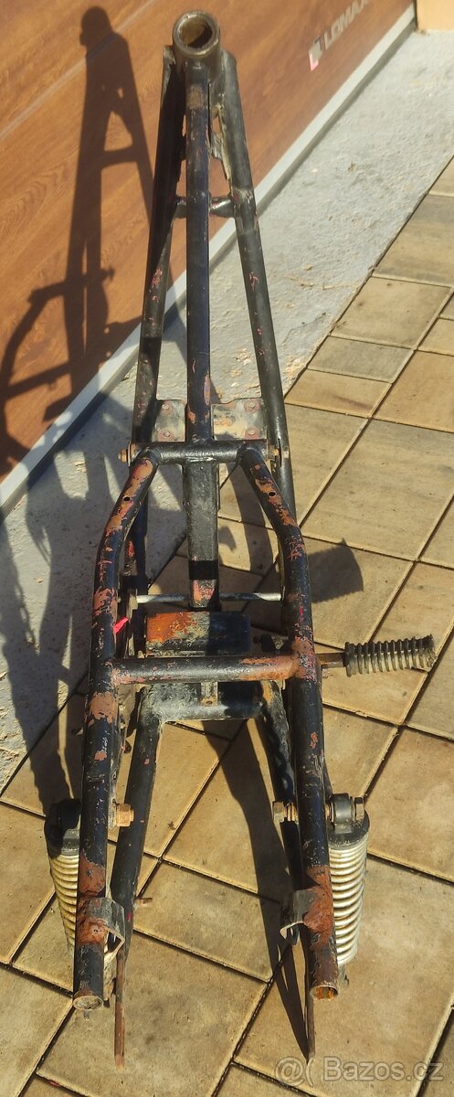 Jawa 350/634 - rám 1973/74 - 3