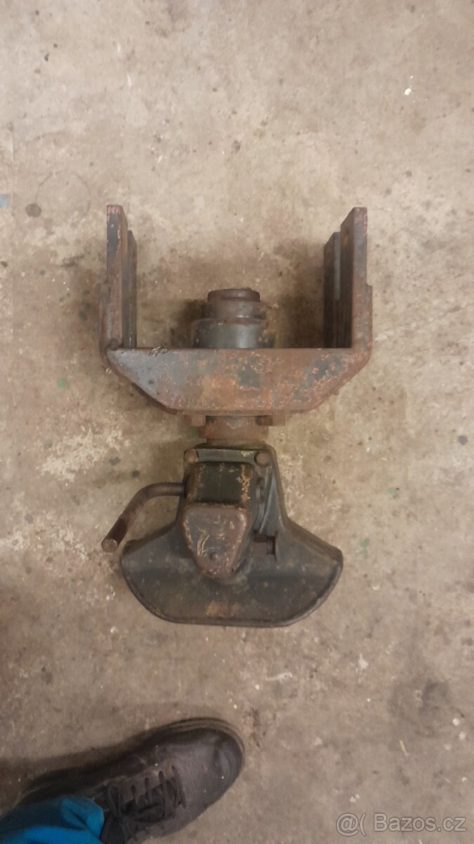Závěs zetor - 3