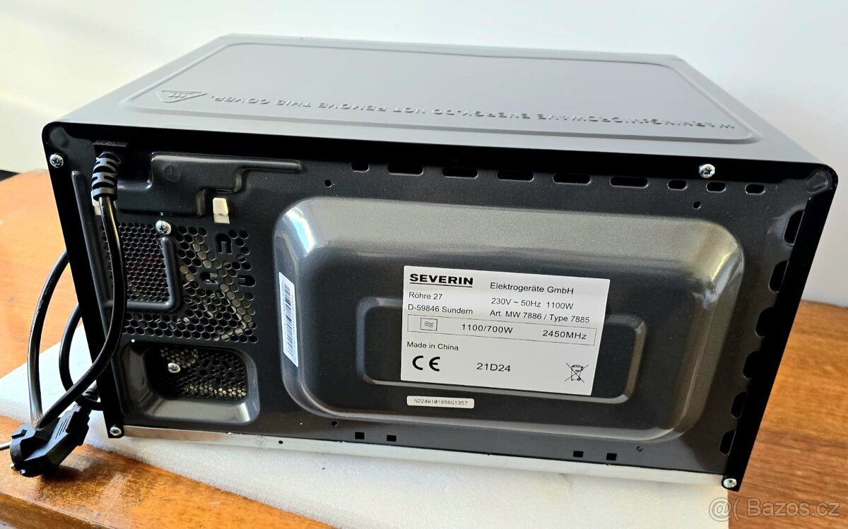 Mikrovlnná trouba Severin MW 7886 - 3