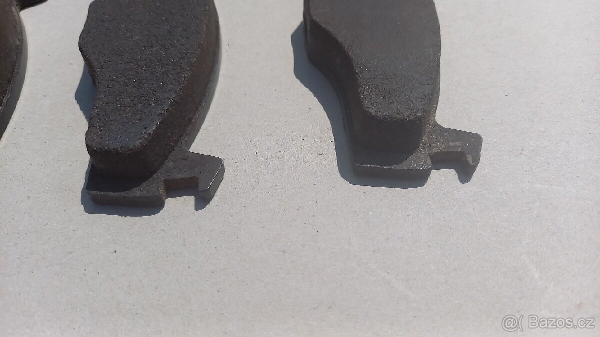 Brzdové kotouče a destičky VW Golf 3 1,6MPi - 3