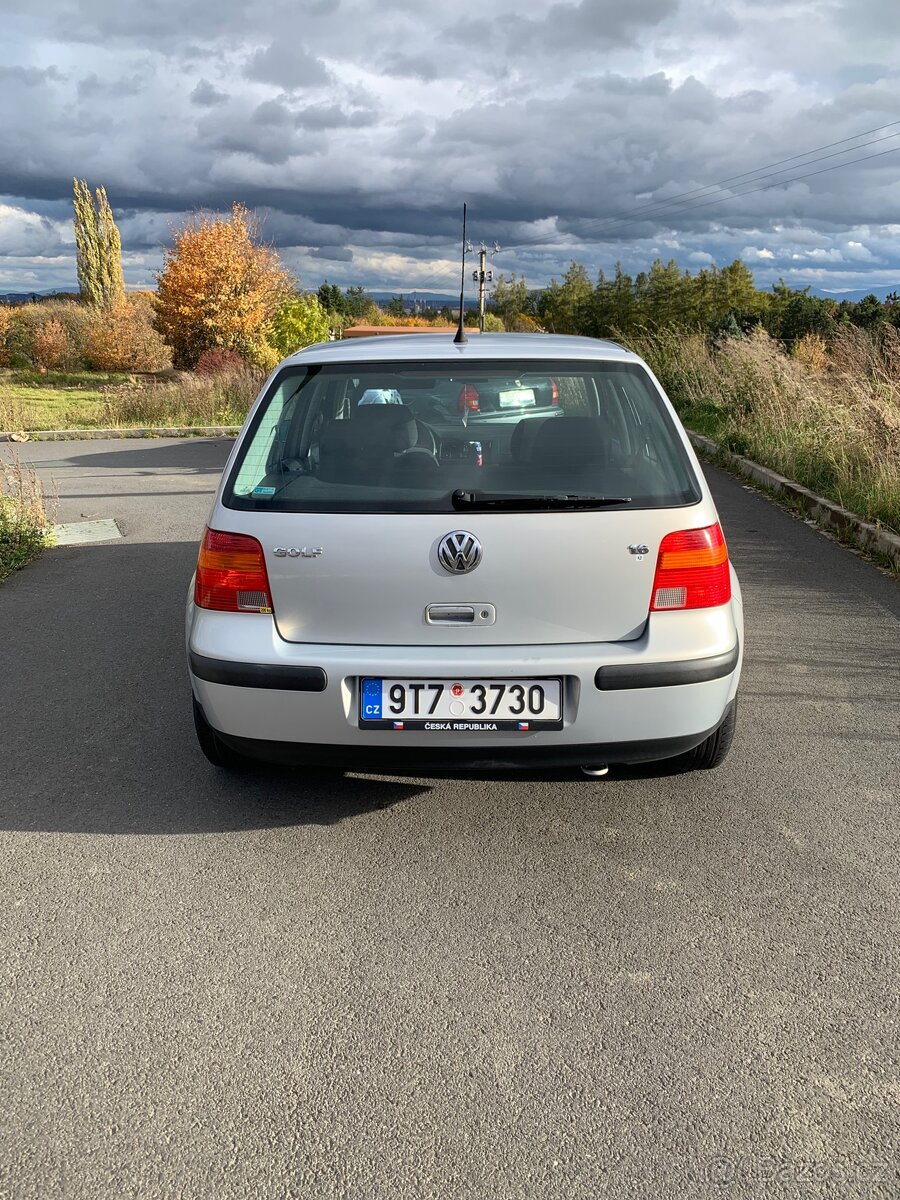 VW Golf IV 1.6SR - 3