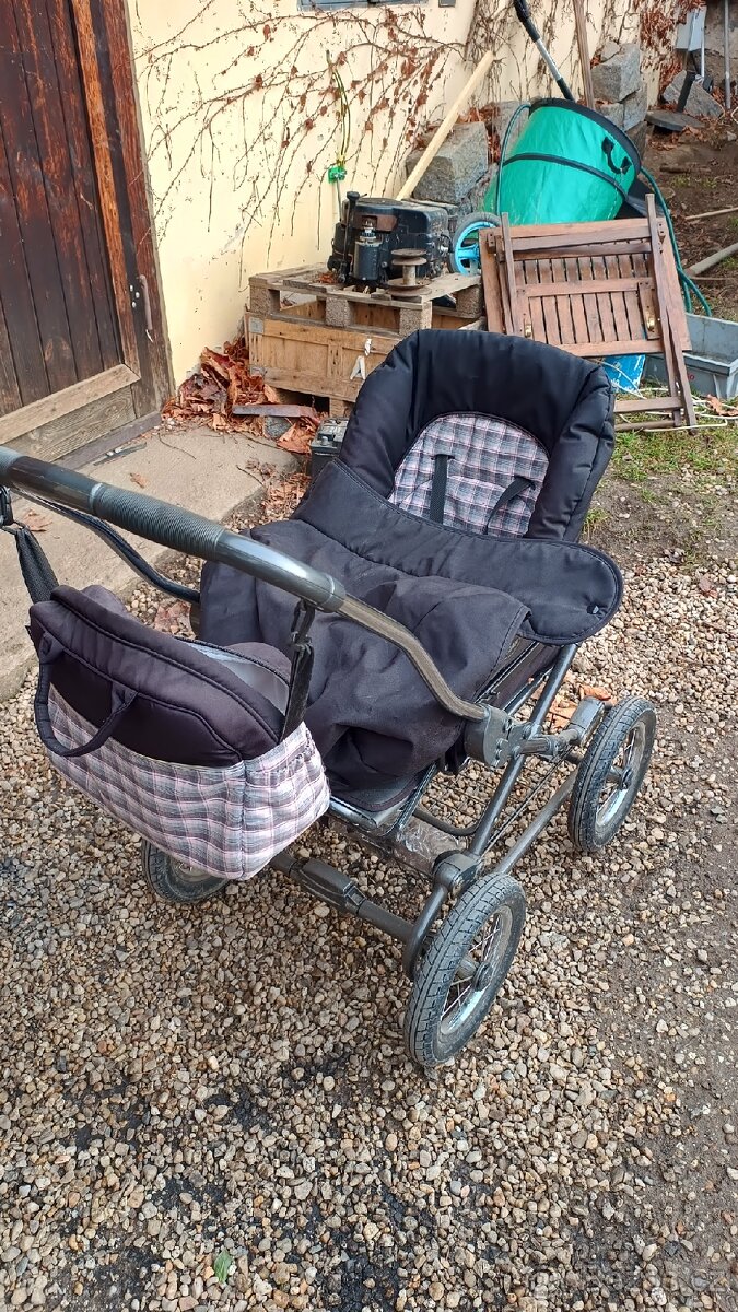 Kočárek Roan Marita - 3