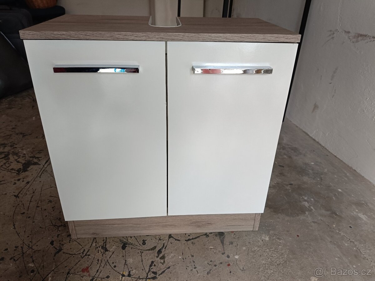 Skříňka pod umyvadlo - 3