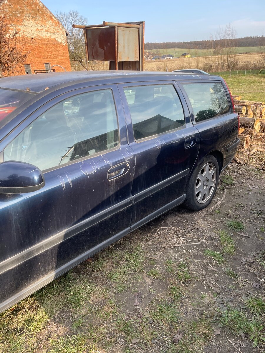 ND Volvo v70 - 3