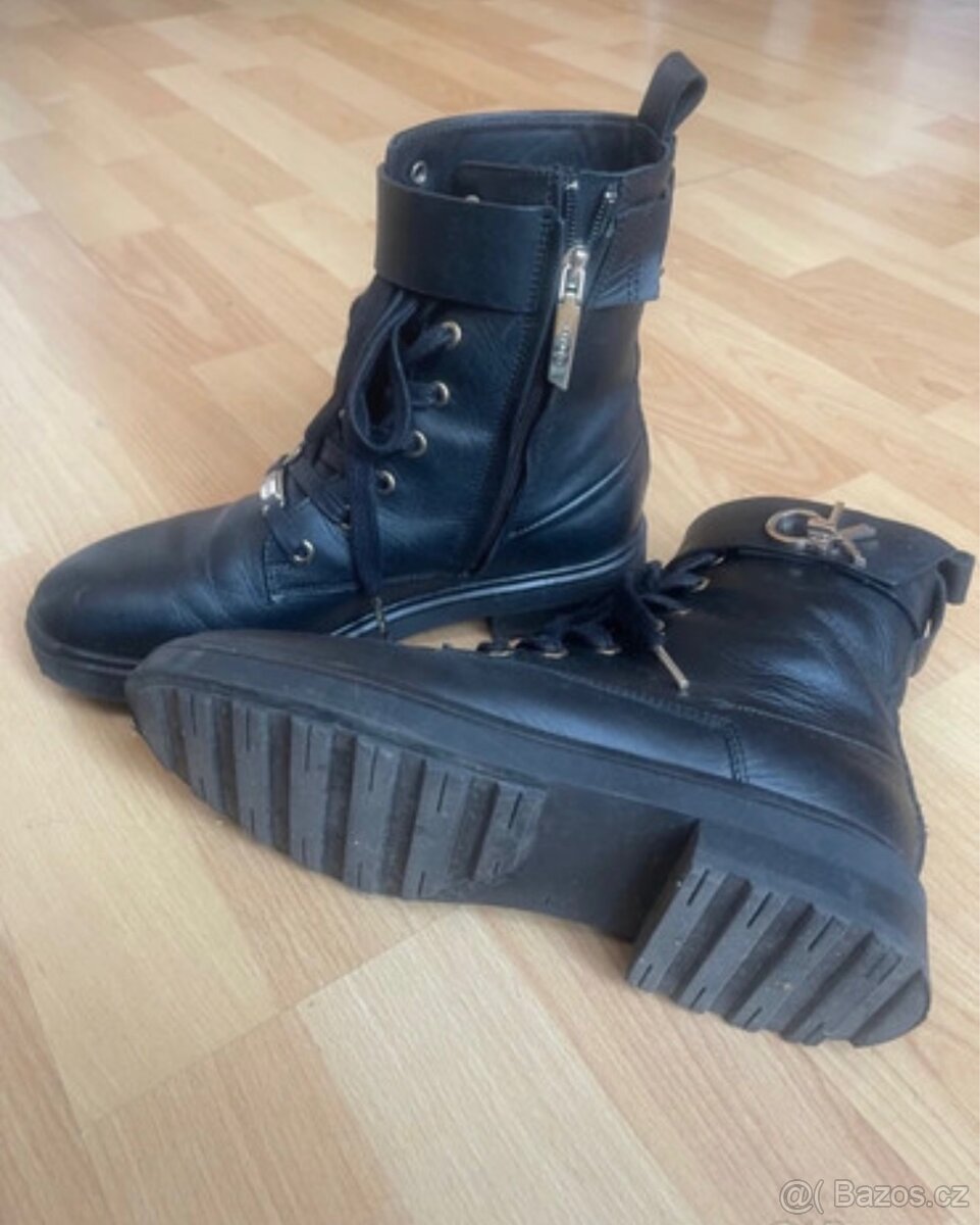 Nádherné celoroční vysoké boty cK originál, TOP stav - 3