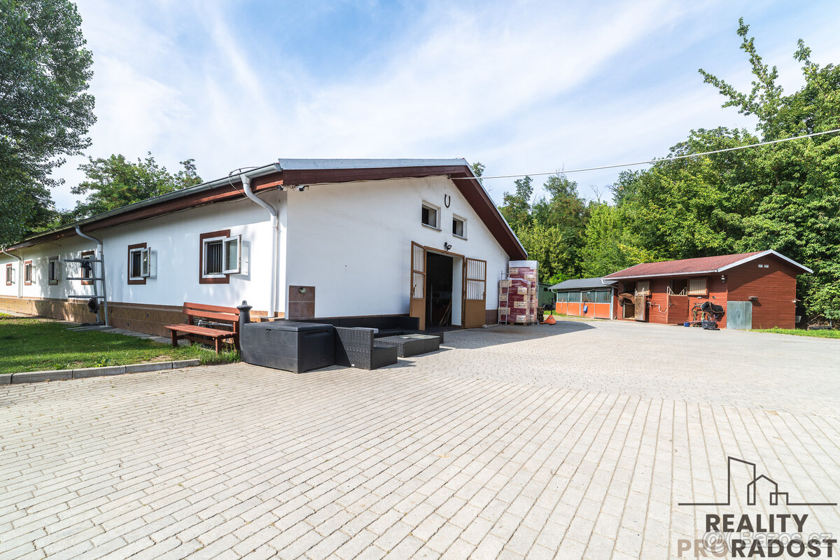 ✨ Poprvé na prodej - Jezdecký areál, Brno - Holásky✨ Pozeme - 3