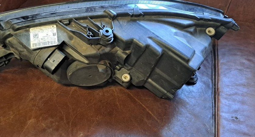 Prave predni svetlo led skoda fabia III facelift - 3