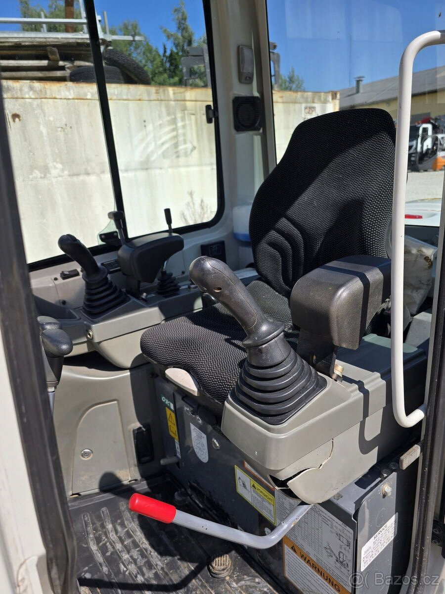 minibagr Takeuchi TB216+3x lžíce•16HP-1693MTH• - 3