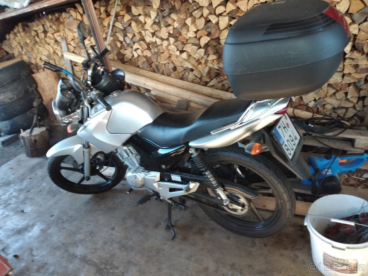Prodám Yamaha 125 - 3