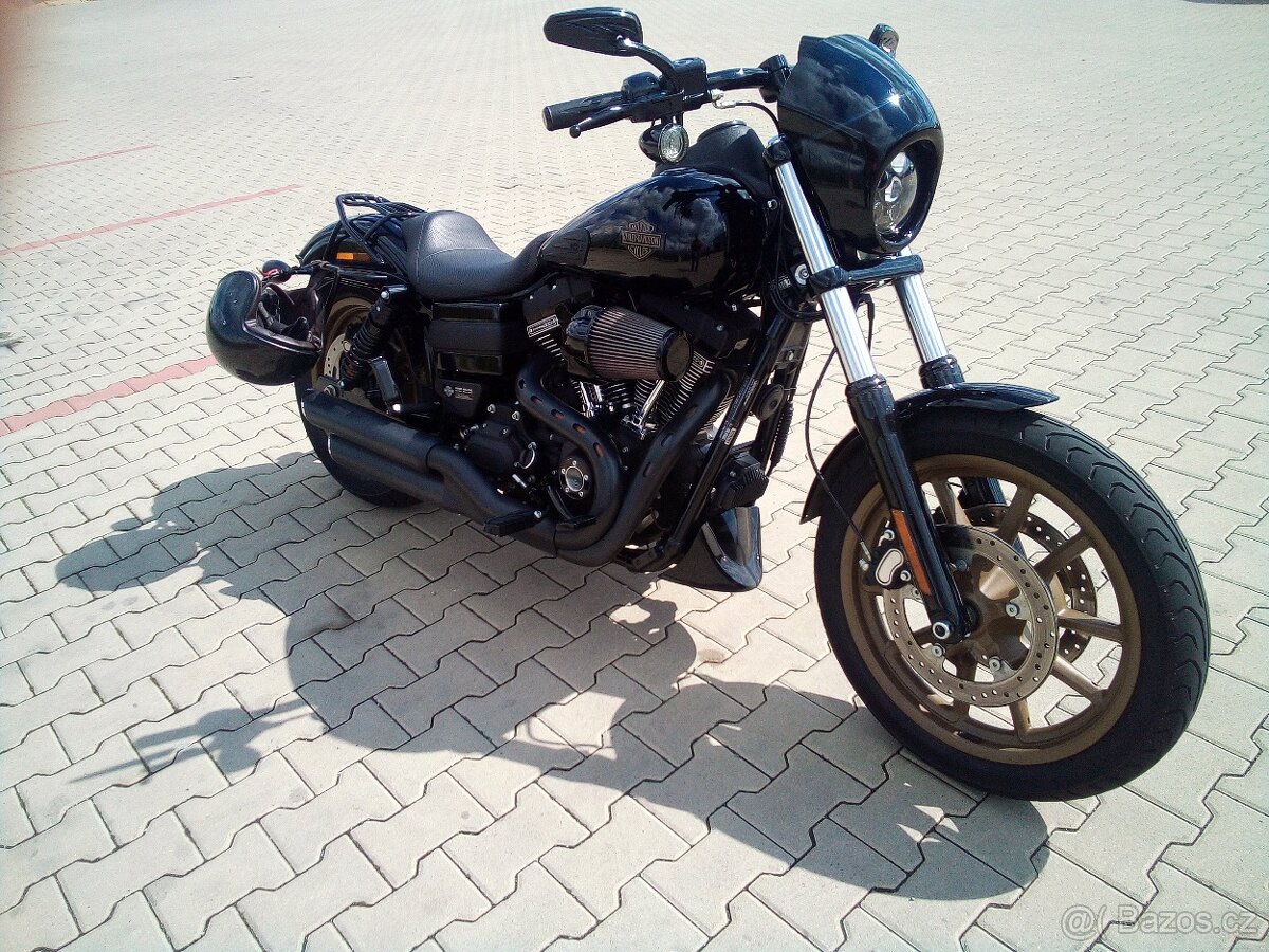 Harley-Davidson - 3
