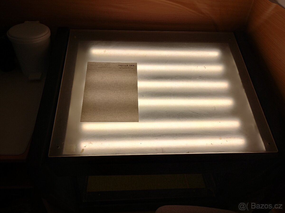 Podsvícený rýsovací stůl - 3