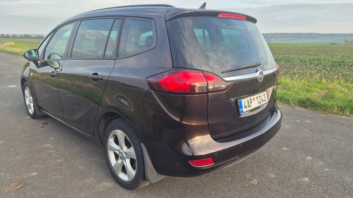 Opel zafira tourer - 3