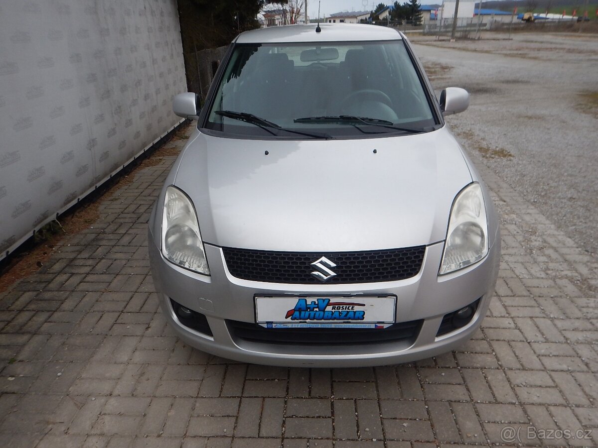 SUZUKI Swift 1.3 GLX - 3