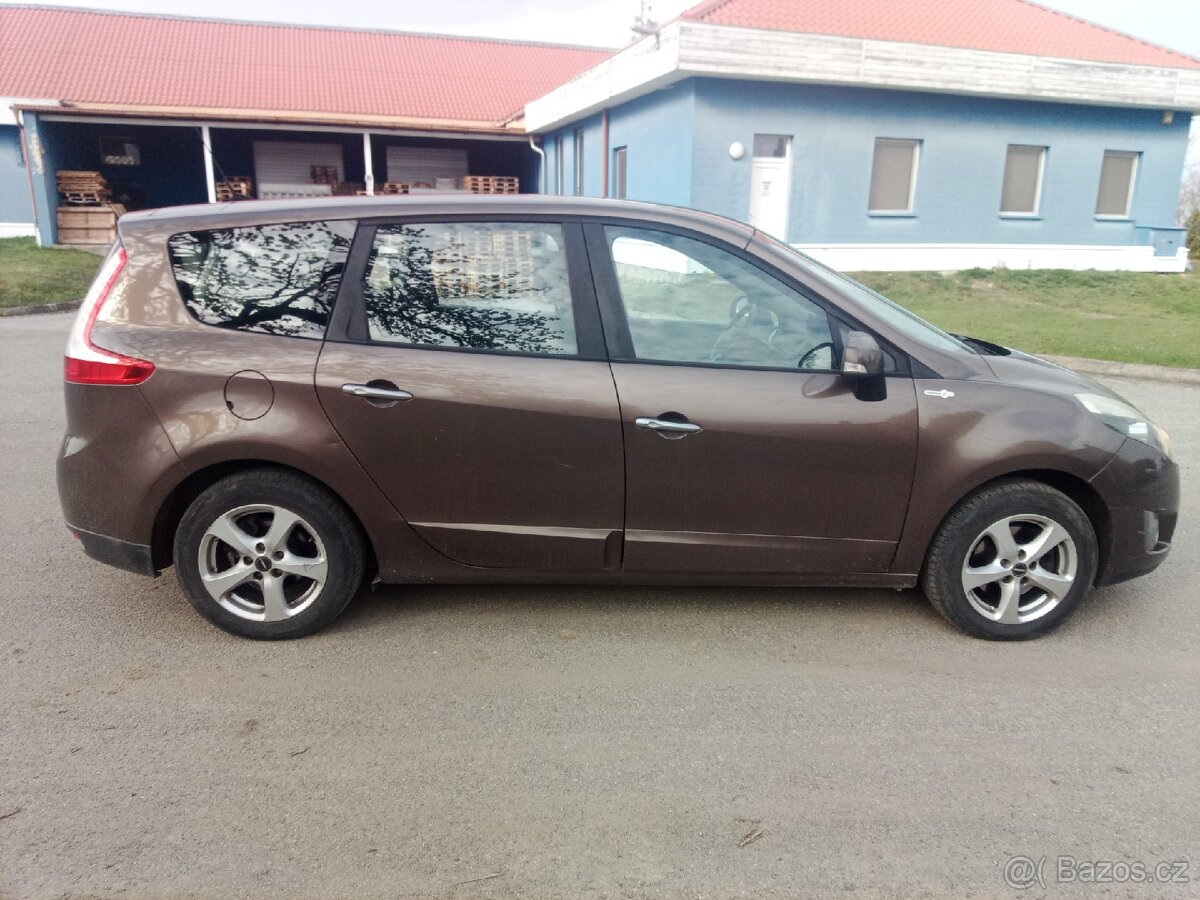 Renault grand Scenic - 3
