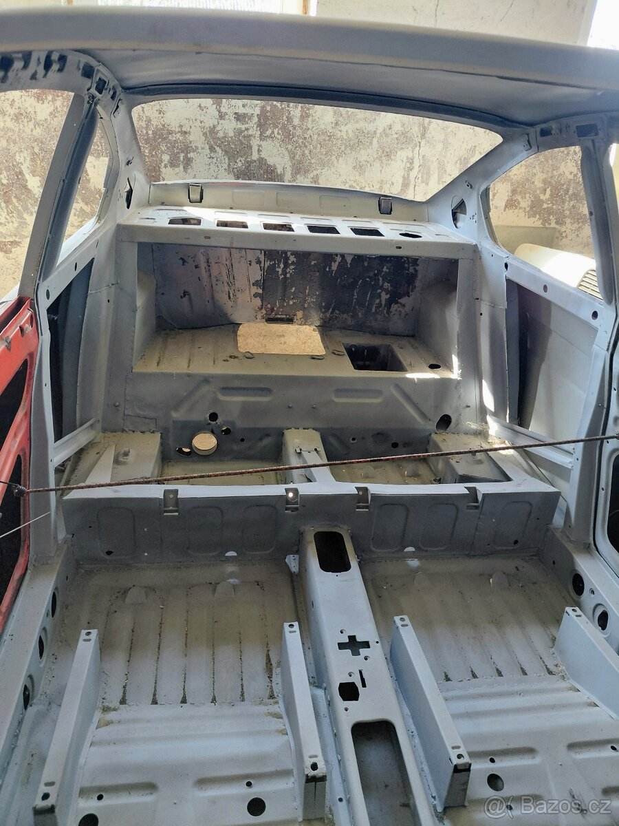 Škoda 110 R Coupé - 3