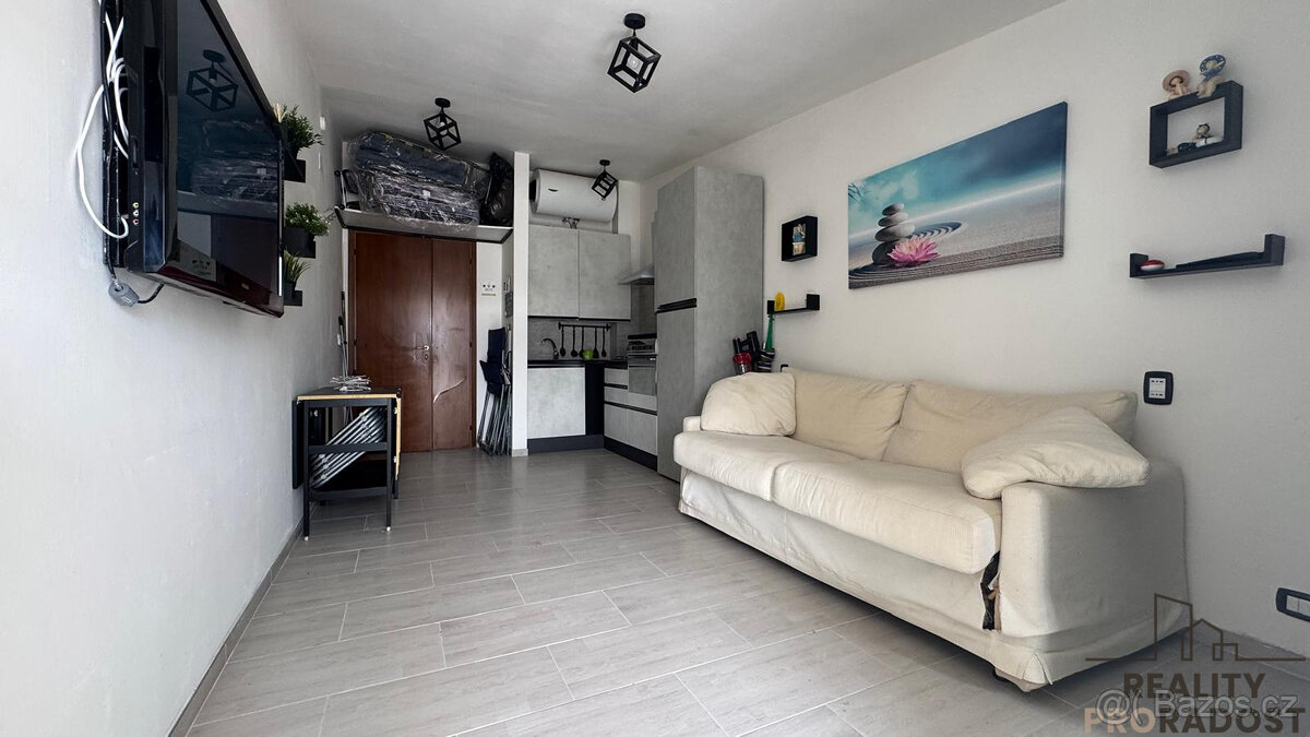 Prodej bytu 1+kk 35 m², via Lago di Como, Montesilvano, Itál - 3