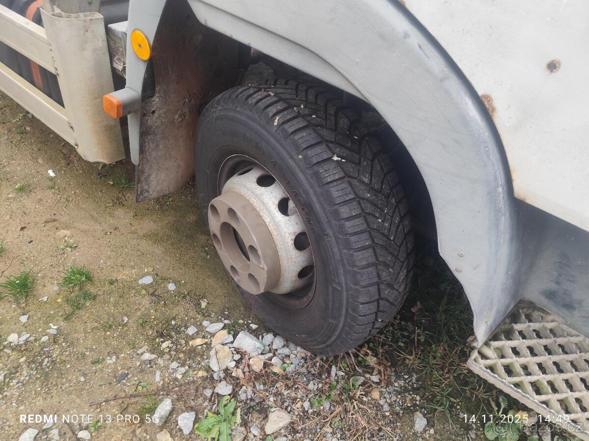 Iveco hákový kontajner - 3