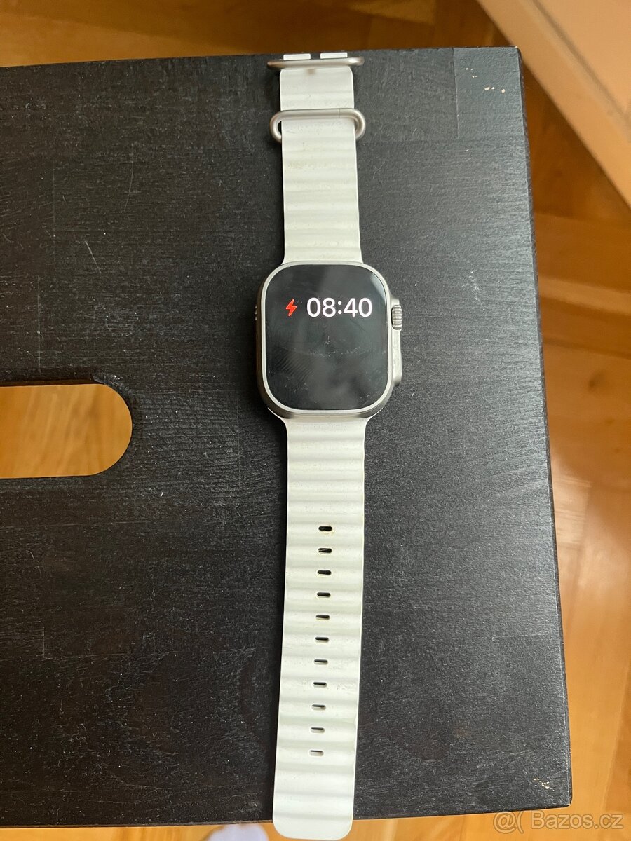 Apple Watch Ultra (1. generace) + sada řemínků - 3