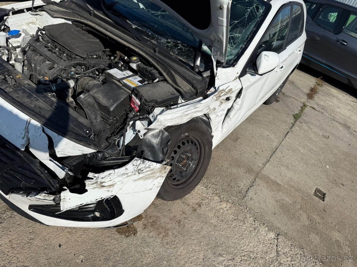 Hyundai I30 1.5i 2023. 43TKM Ceske doklady rv 6/2023 1.5i 80 - 3
