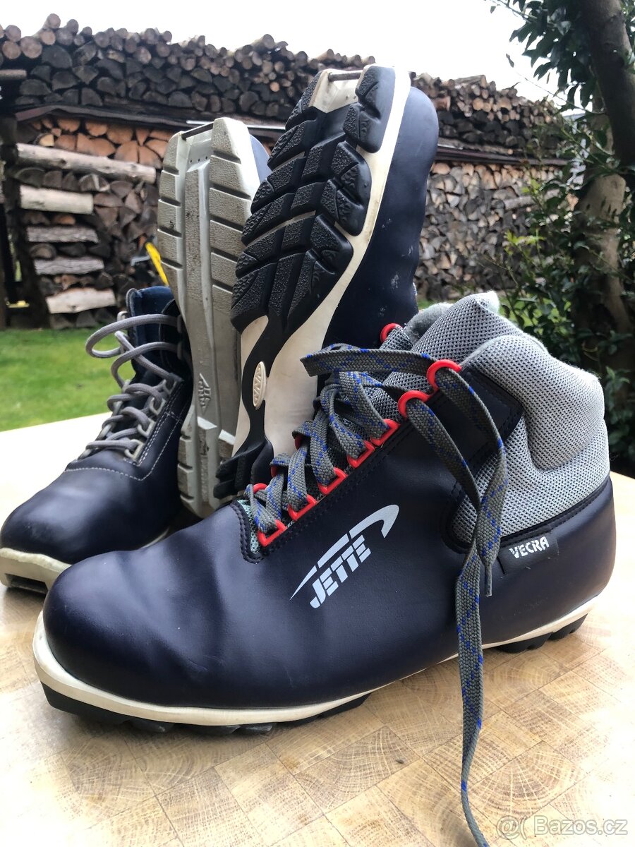 Lyže + boty + hůlky na běžky - 3