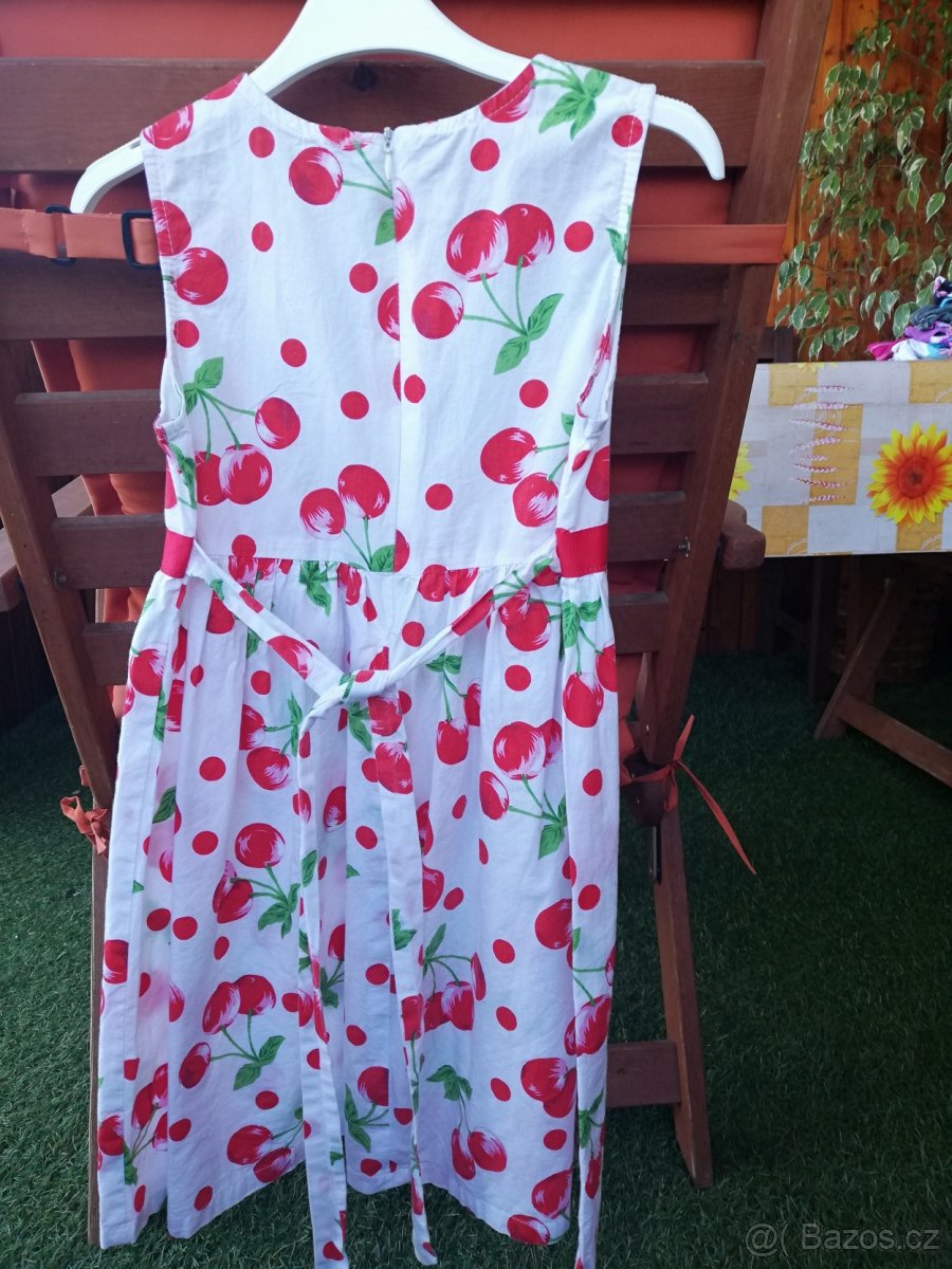 Krásné šaty dívčí vel. 5-6let. - 3