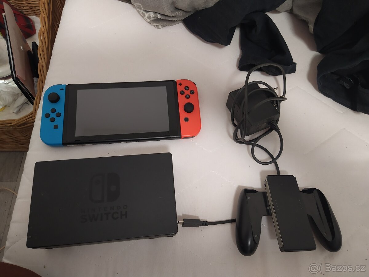 Nintendo Switch - 3