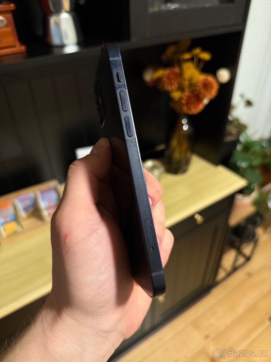 Apple iPhone 12 64GB - 3